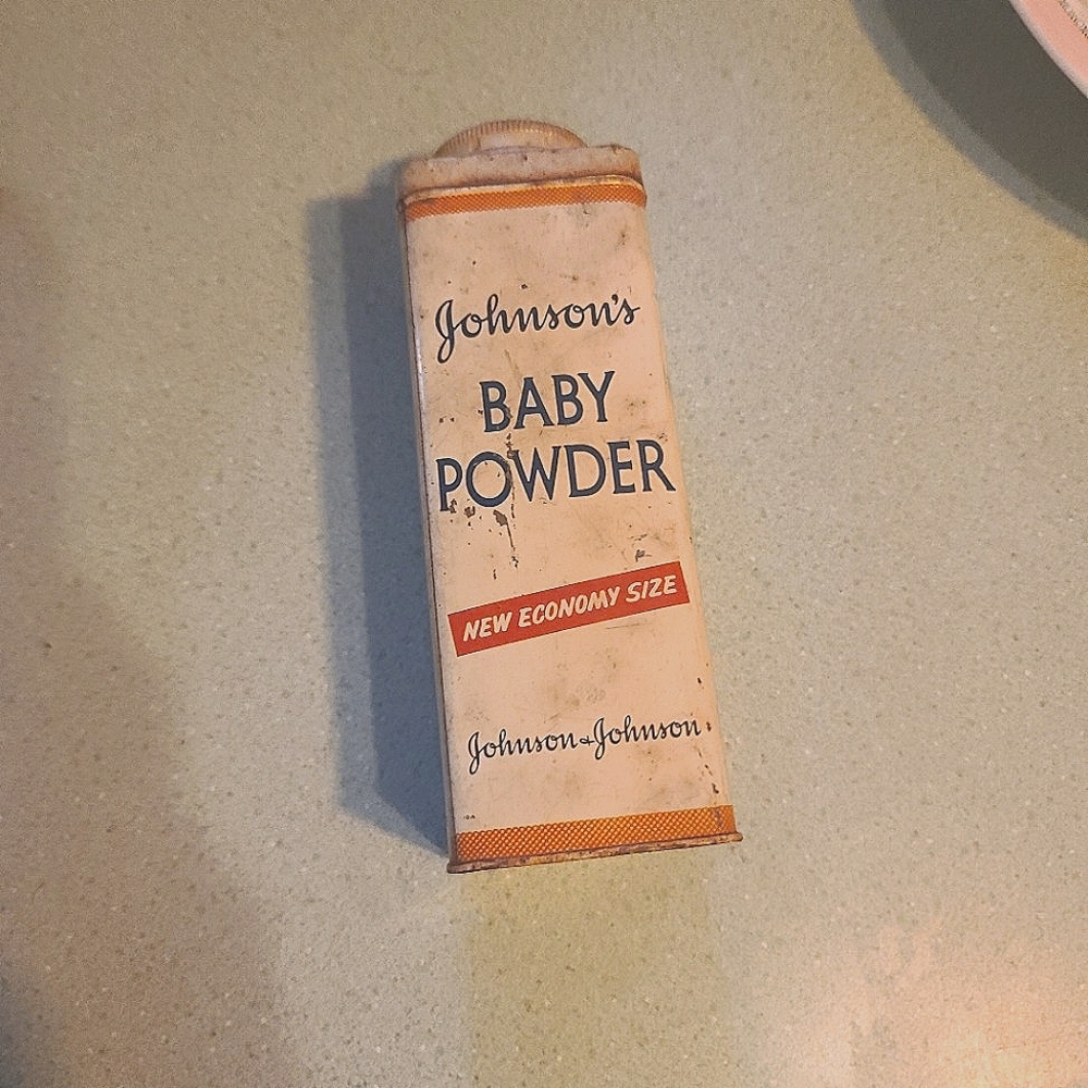 VINTAGE Johnson’s Baby Powder 12 1/2 oz Litho J&J Advertising Tin